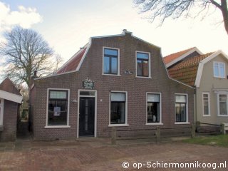 buitenaanzicht Ut en Th&uacute;s